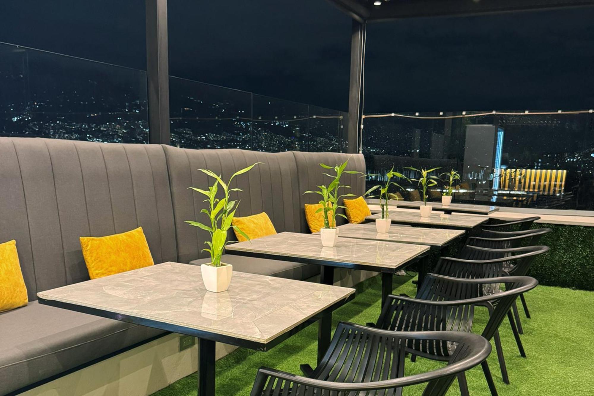 מדיין 4 Sur Hotel מראה חיצוני תמונה